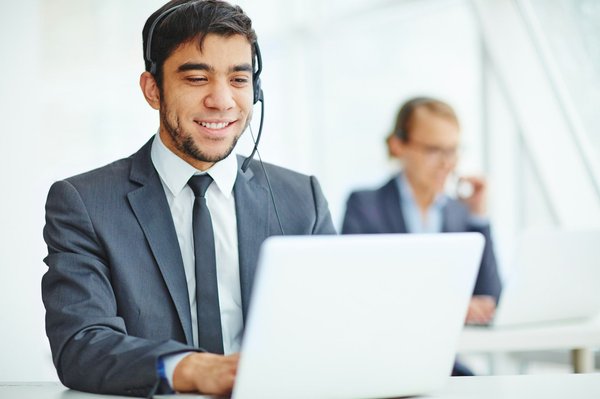 Téléphonie entreprise Le Mans : pour la communication interne et externe